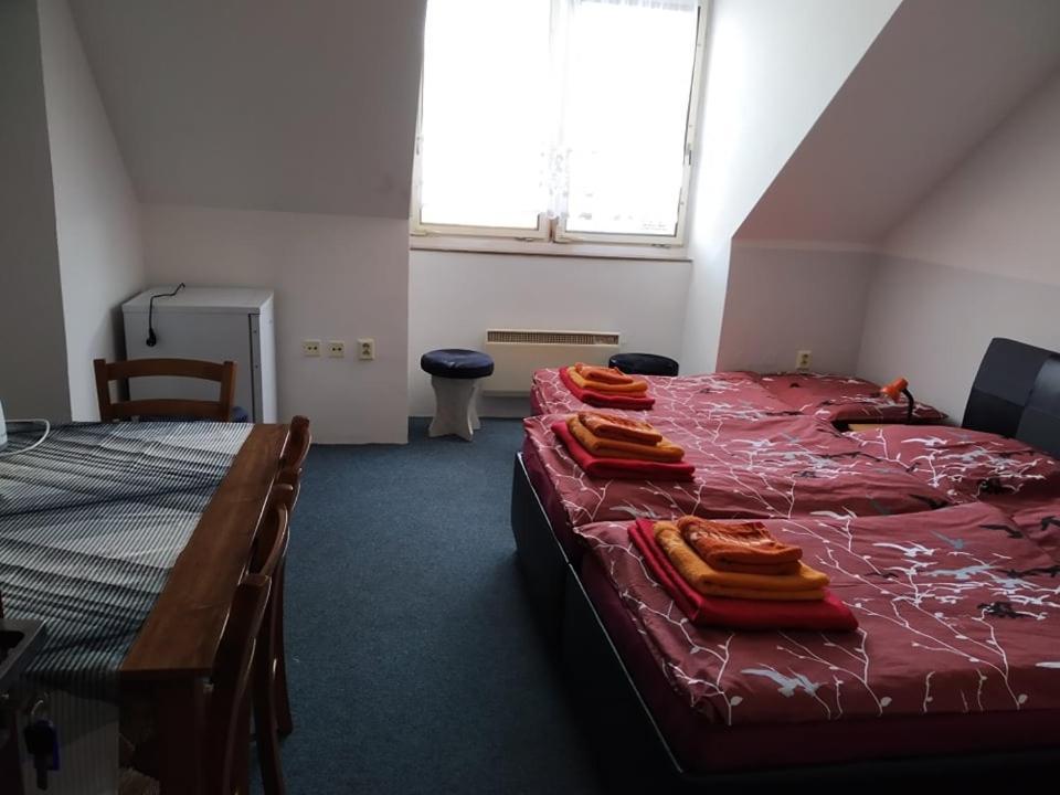 Leo - Penzion Jevišovice Esterno foto